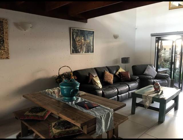 3 BEDROOM TOWNHOUSE FOR SALE IN JANSEN PARK